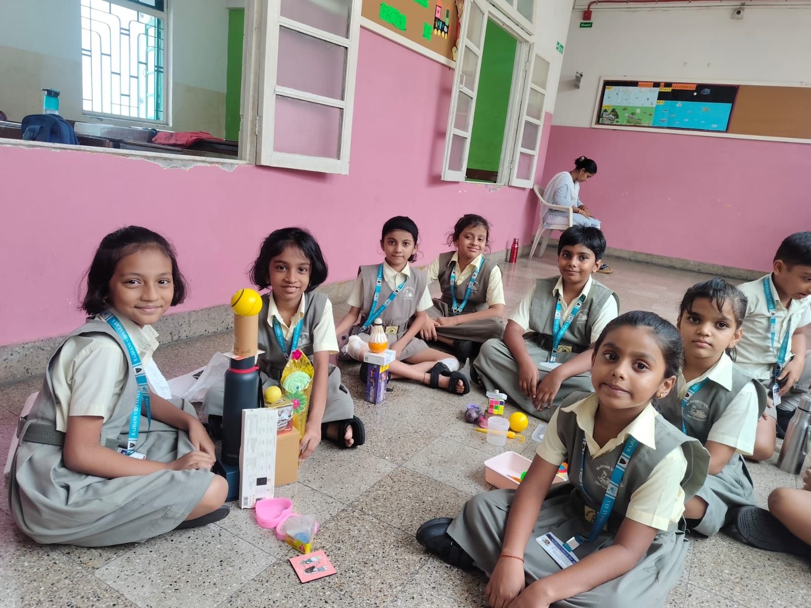 Std 3 - Maths activity ( Shape Hunt )