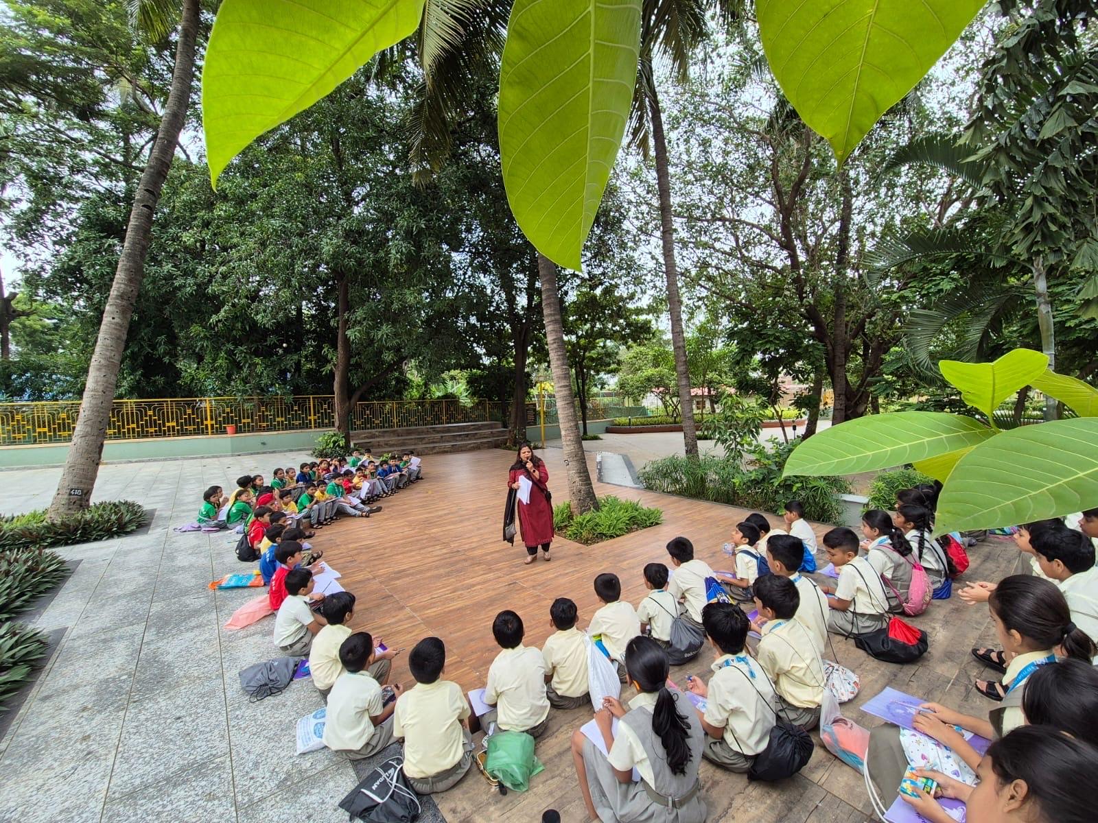 Interactive an outdoor learning activity was organised for grade 2D and 3D