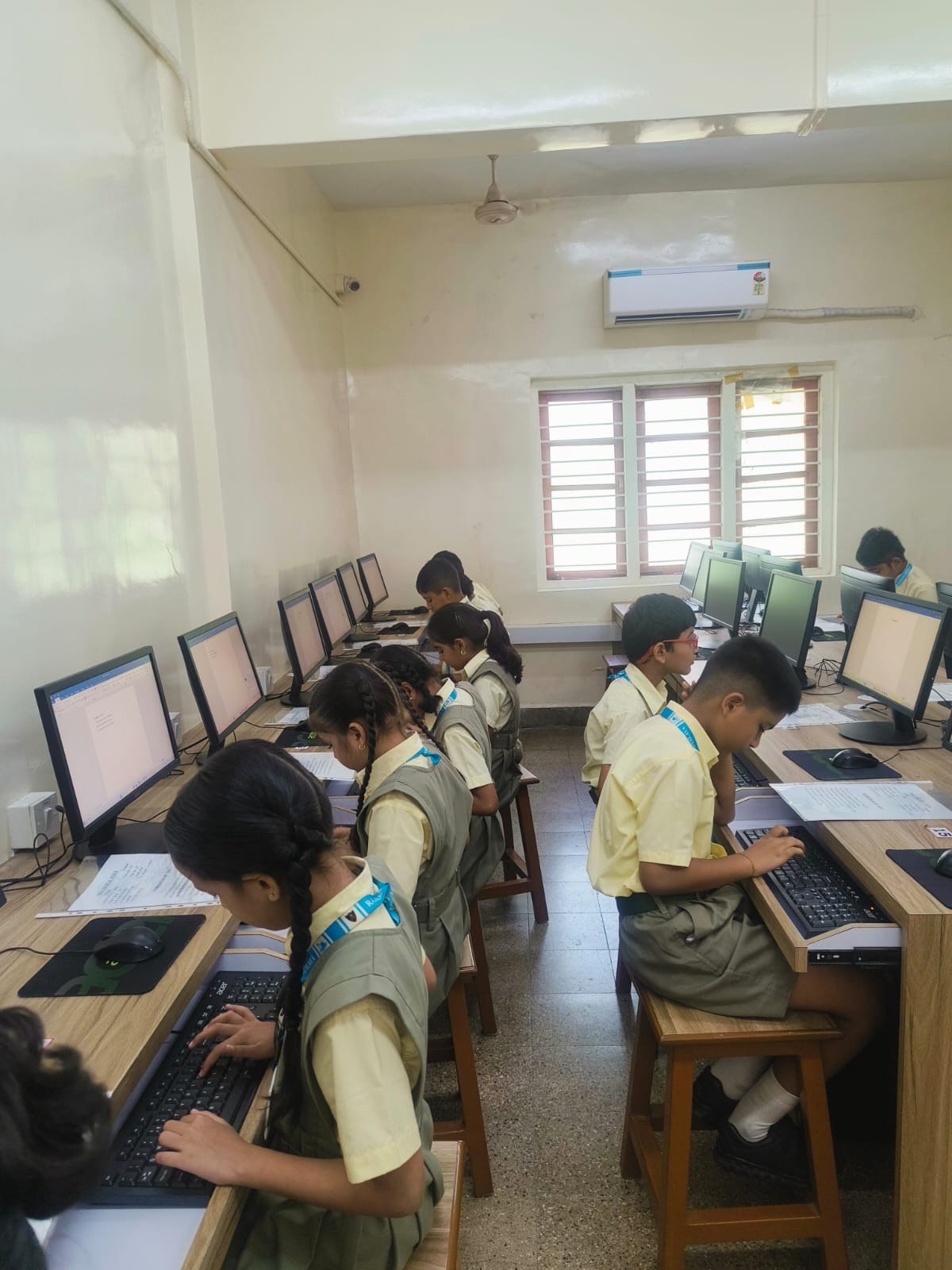 Std 1st to 4th - Digital week 