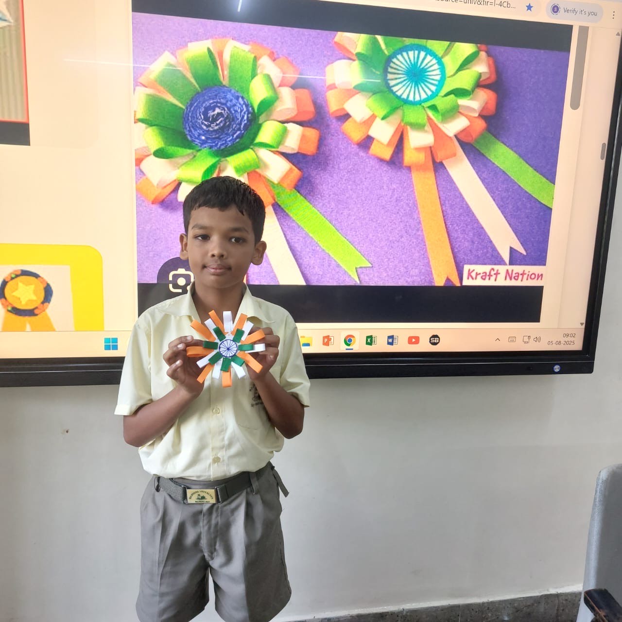 Std 3 A B C D - Craft activity ( Tri colour Fan and badge Making )